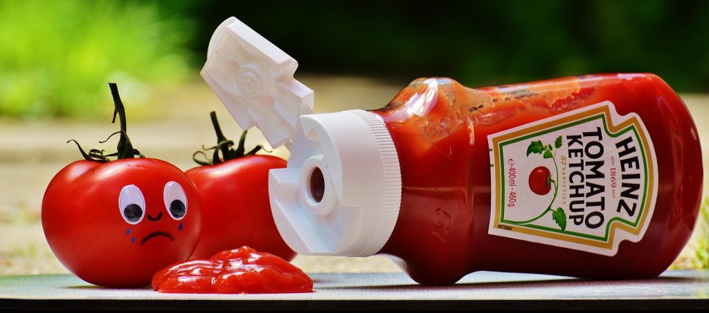 Plamy z keczupu – skuteczne metody usuwania