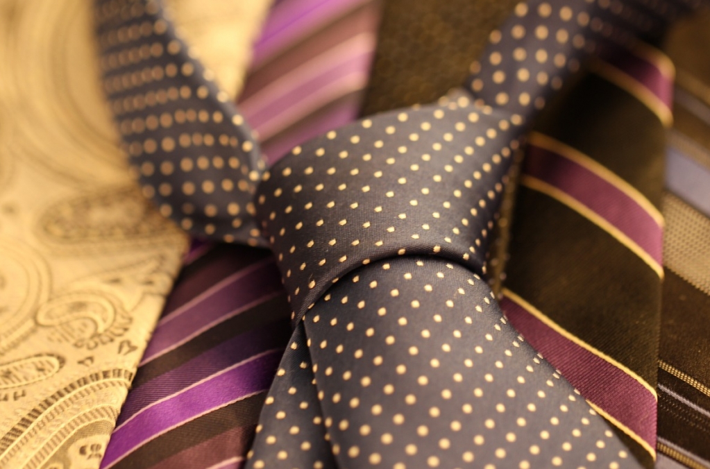 Poradnik czystości: jak właściwie zadbać o higienę krawata?