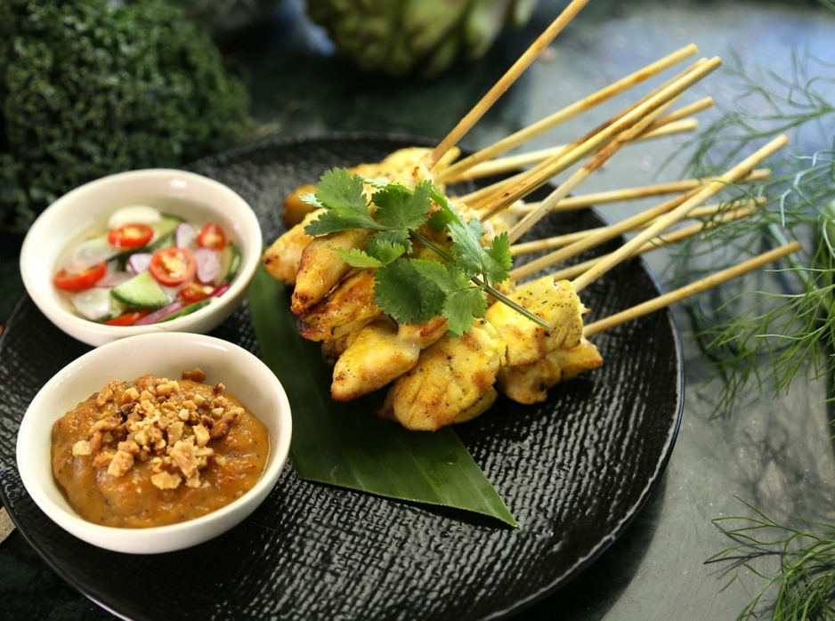 Zanurz się w smaki Azji: warsztaty kulinarne z tajską kuchnią na czele