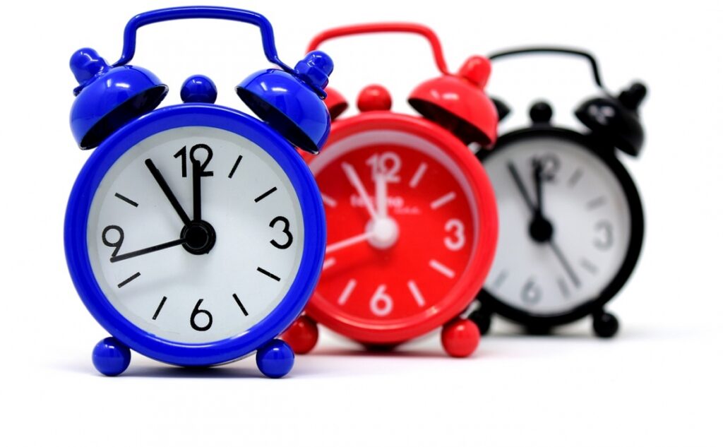 Zmiana wymiaru czasu pracy w Polsce? Ministerstwo analizuje możliwość skrócenia tygodnia pracy do 35 godzin